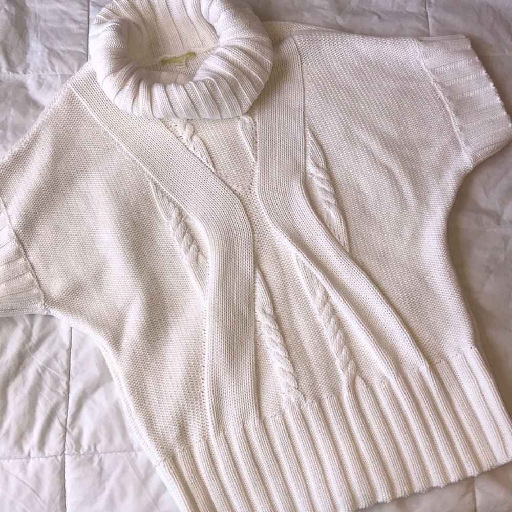 Short sleeve turtleneck sweater - Picture 2 of 8